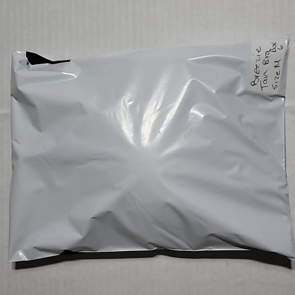 BREEZIES Bralette Beige Lace Size M Removeable Pads Nylon/Spandex - Picture 8 of 8